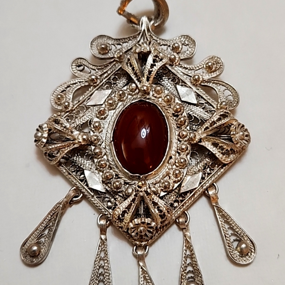 Filigree Carnelian Pendant 925 Sterling Silver